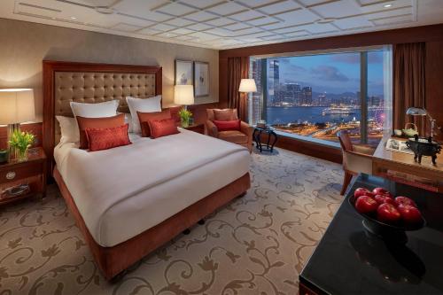 Club Harbor View King Room