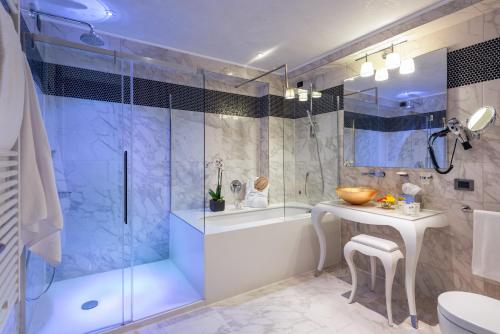 Superior Double or Twin Room with Canal View