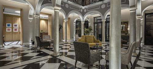 New Year's Eve Package (accomodation, room service breakfast, special dinner)