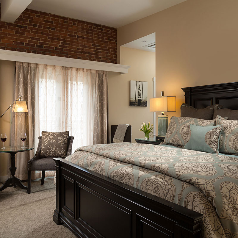 Streetside King Guest Room