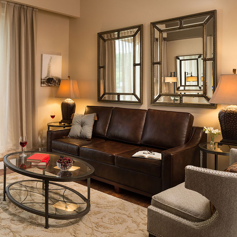 Deluxe King Suite