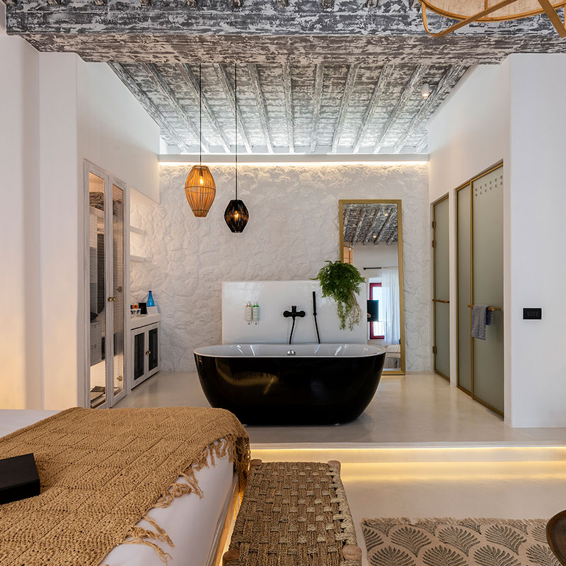 SUITES WITH BALCONY