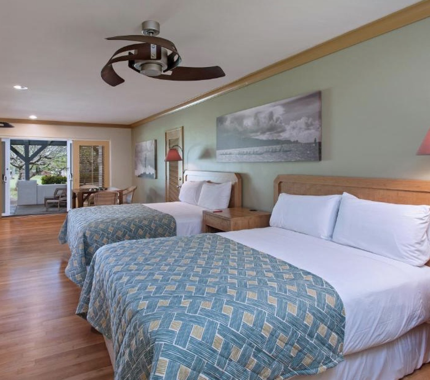 2 Queen Beds Garden View
