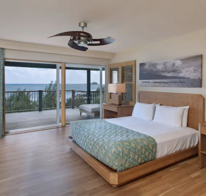 Oceanfront Bungalow Premier Suite