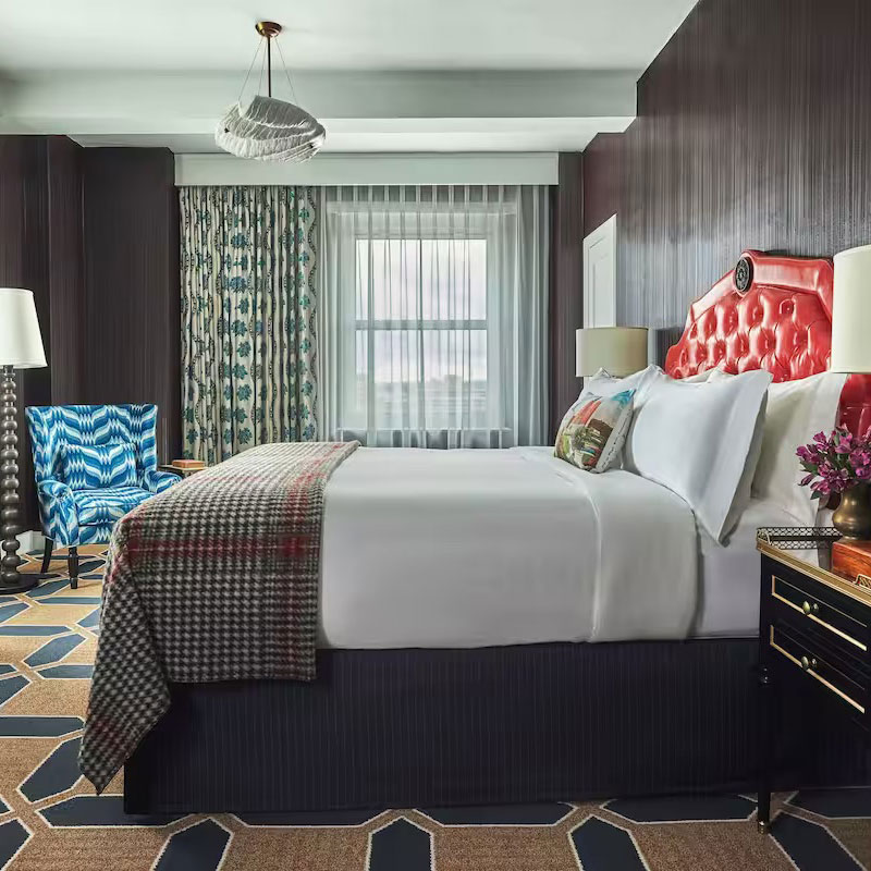 Graduate Deluxe King Room