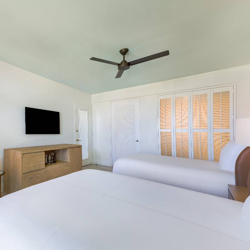 room_title_superior-two-queens