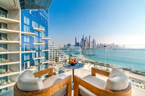 Luxe Sea View with 2 Queen Beds
