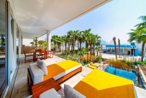 3 Bedroom Beach Villa with Pool