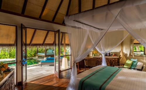 Beach Pavilion Twin Beds with Pool