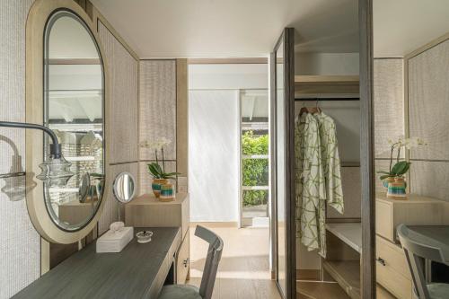 Sunset Beach Villa Pool King - Room Rate inclusive of breakfast for 2 adults