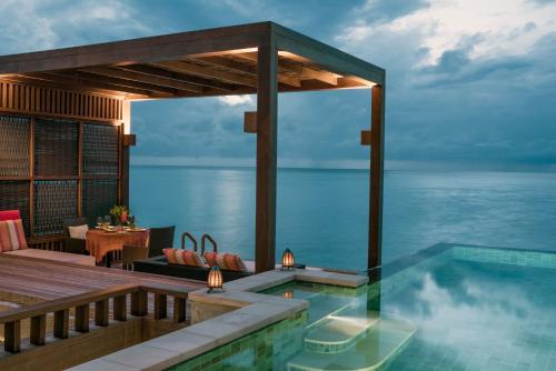 Sunrise Water Villa with Pool - Room Rate inclusive of breakfast for 2 adults