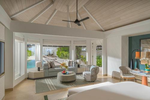 Sunrise Family Beach Villa Pool King - Room Rate inclusive of breakfast for 4 adults