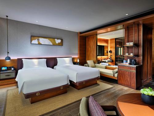 Garnet King or Twin Room