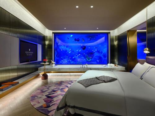 Premier Room with Underwater View
