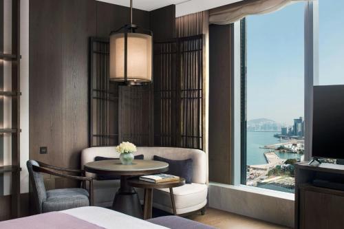 Premier King Room with Partial Harbor View