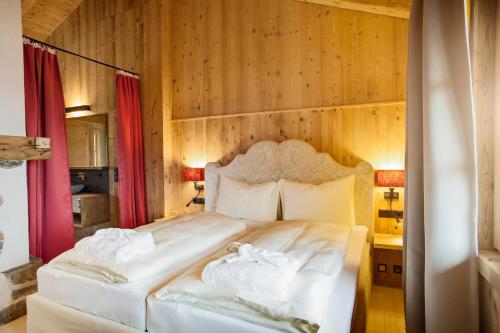 Luxury Chalet (2-4 adults)