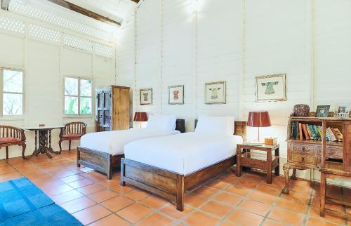 Twin Beds Suite with Private Garden - Estate House 3