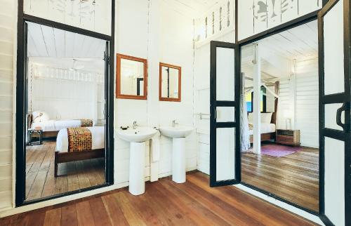 Deluxe Two-Bedroom Suite - Negri Sembilan House