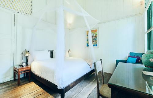 Four-Bedroom Suite with Garden View - Penang House
