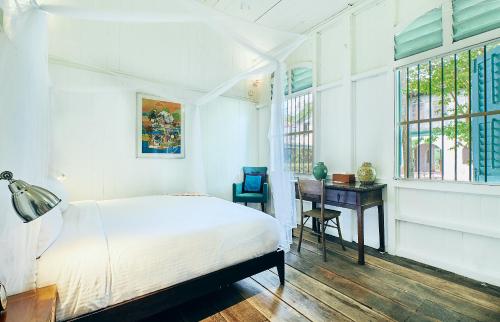 Four-Bedroom Suite with Garden View - Penang House
