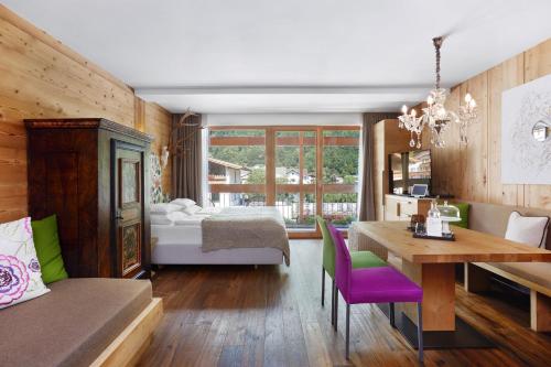 Deluxe Two Bedroom Suite