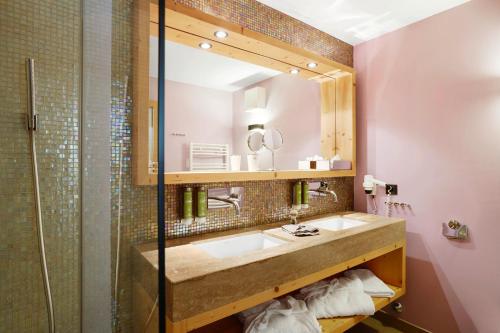 Deluxe Two Bedroom Suite