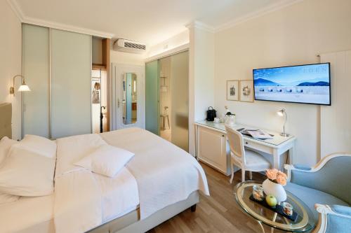 Comfort Double Room with Village View