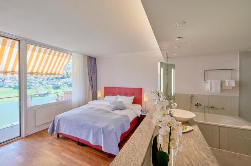 Junior Suite with Bay View