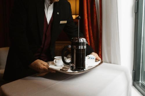 One-Bedroom Astor Suite - Butler Service