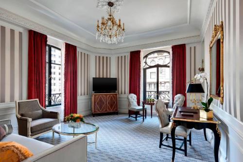 One-Bedroom St Regis Suite - Butler Service