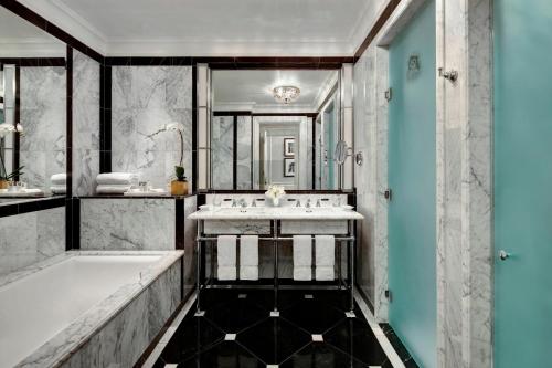 One-Bedroom St Regis Suite - Butler Service