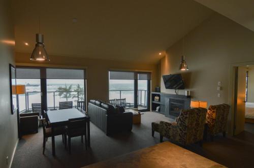 Trail Two-Bedroom Suite 