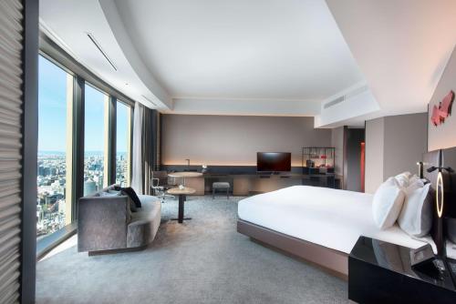 Executive King Corner Room