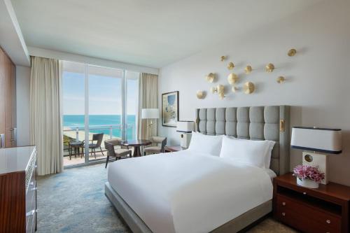 Ocean View Room with 1 King Bed