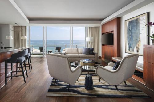 The Bal Harbor Suite