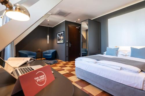 Deluxe Family Suite
