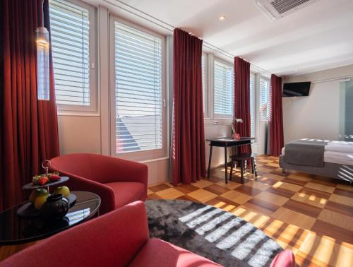Deluxe Family Suite
