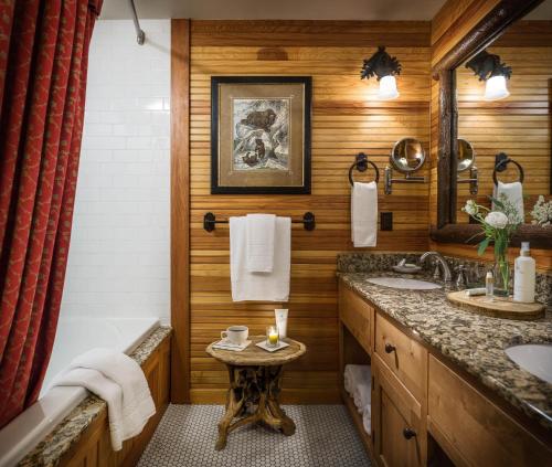 Superior One Bedroom Suite