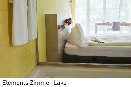 Double Room with Lake View