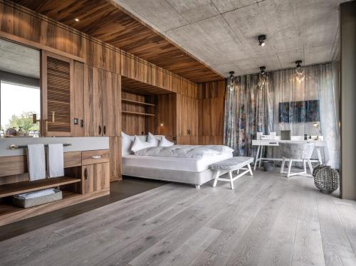 Junior Suite with balcony
