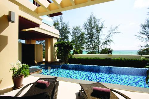 room_title_seaview-pool-suite-1-bedroom-king