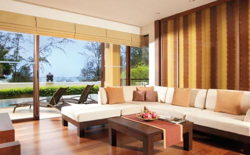 room_title_seaview-pool-suite-1-bedroom-king