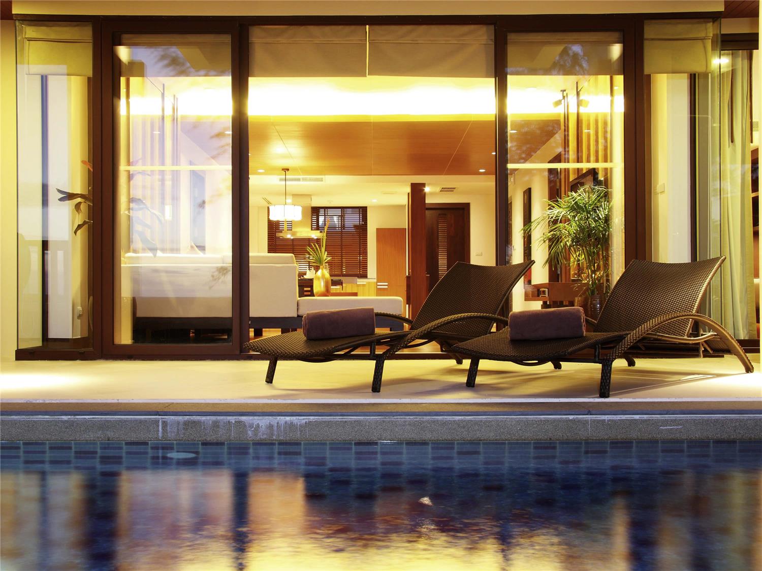 room_title_seaview-pool-suite-1-bedroom-king