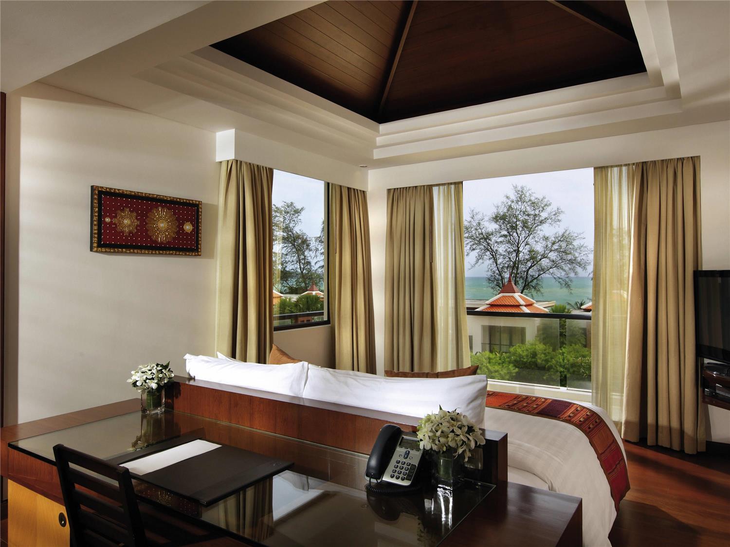 room_title_seaview-jacuzzi-penthouse-3-bedrooms