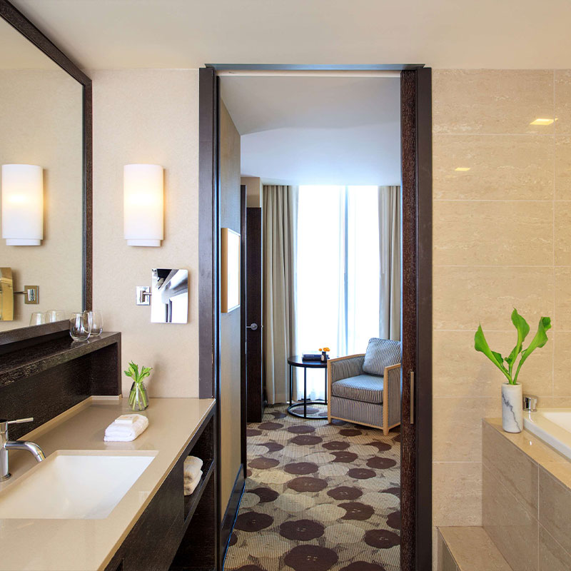 Luxury Suite Two Queens with Spa Bath