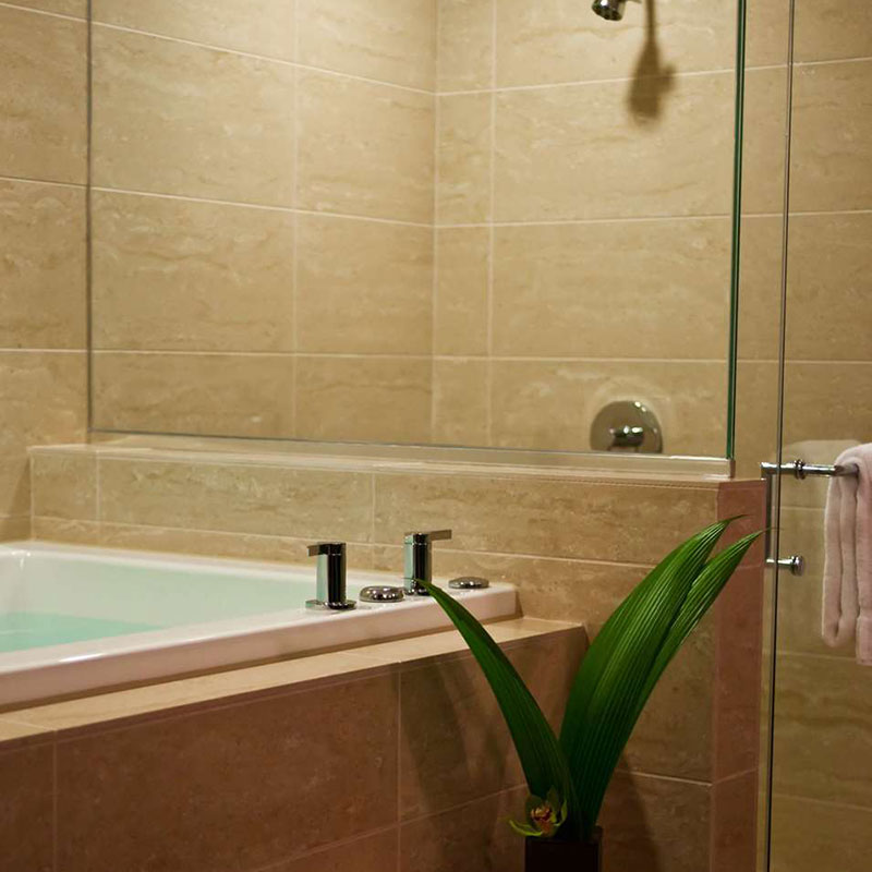 Junior King Suite with Spa Bath