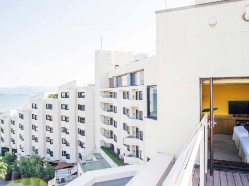 Luigans Twin Room with Balcony - 6-7 Floor