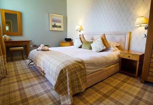 Feature Suite