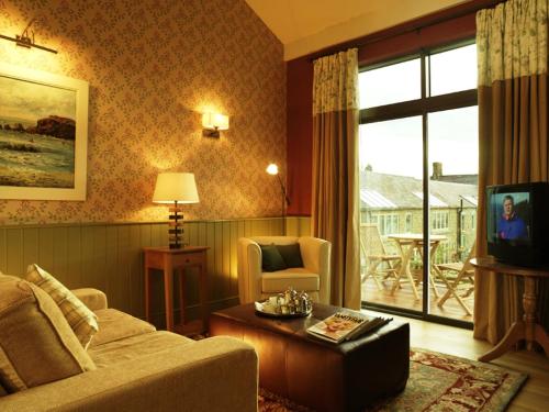 Luxury Spa Suite