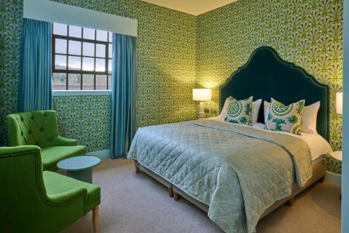 River View Suite